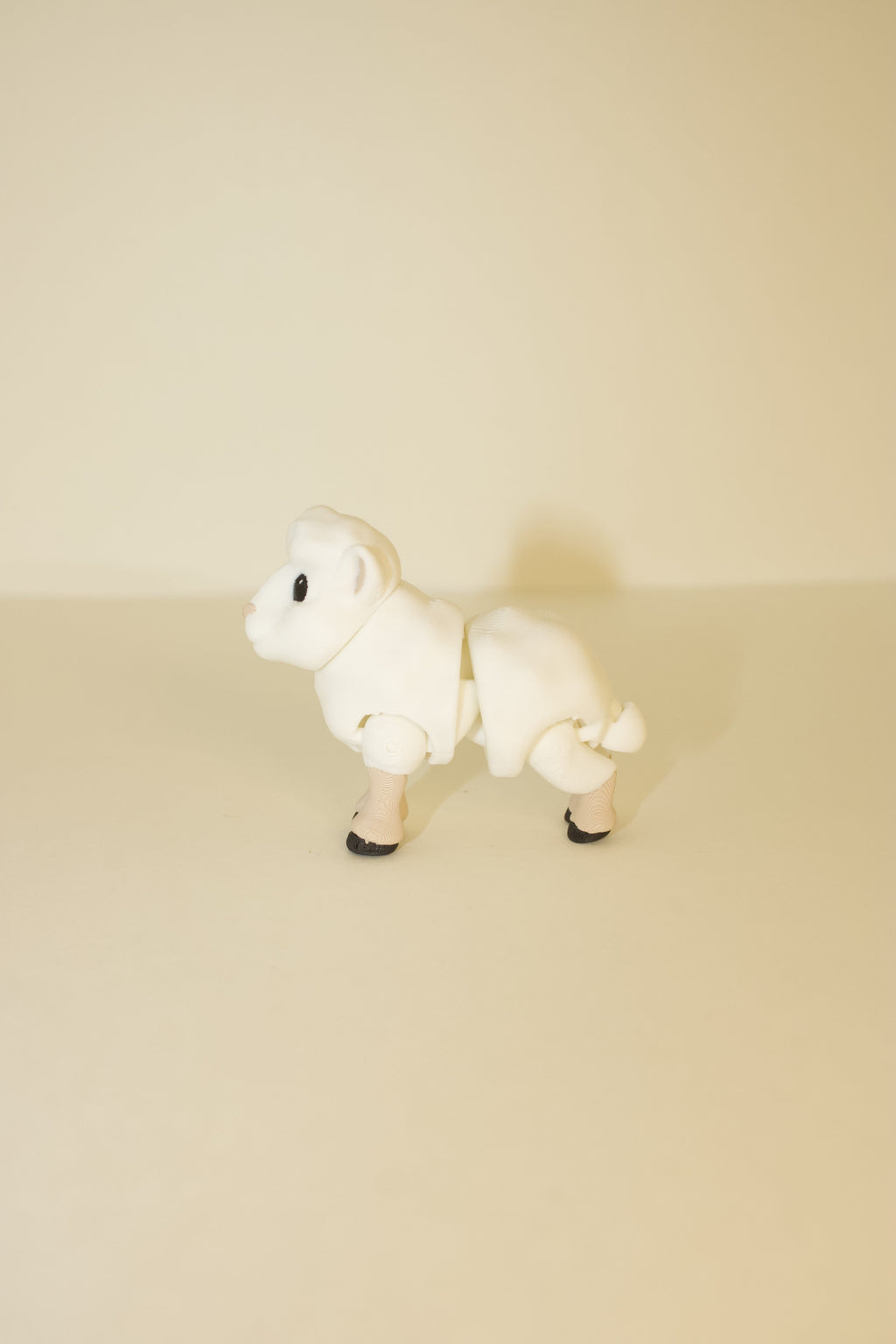 Shy Sheep – Articulated Fidget Toy | Flexi 3D Printed Animal