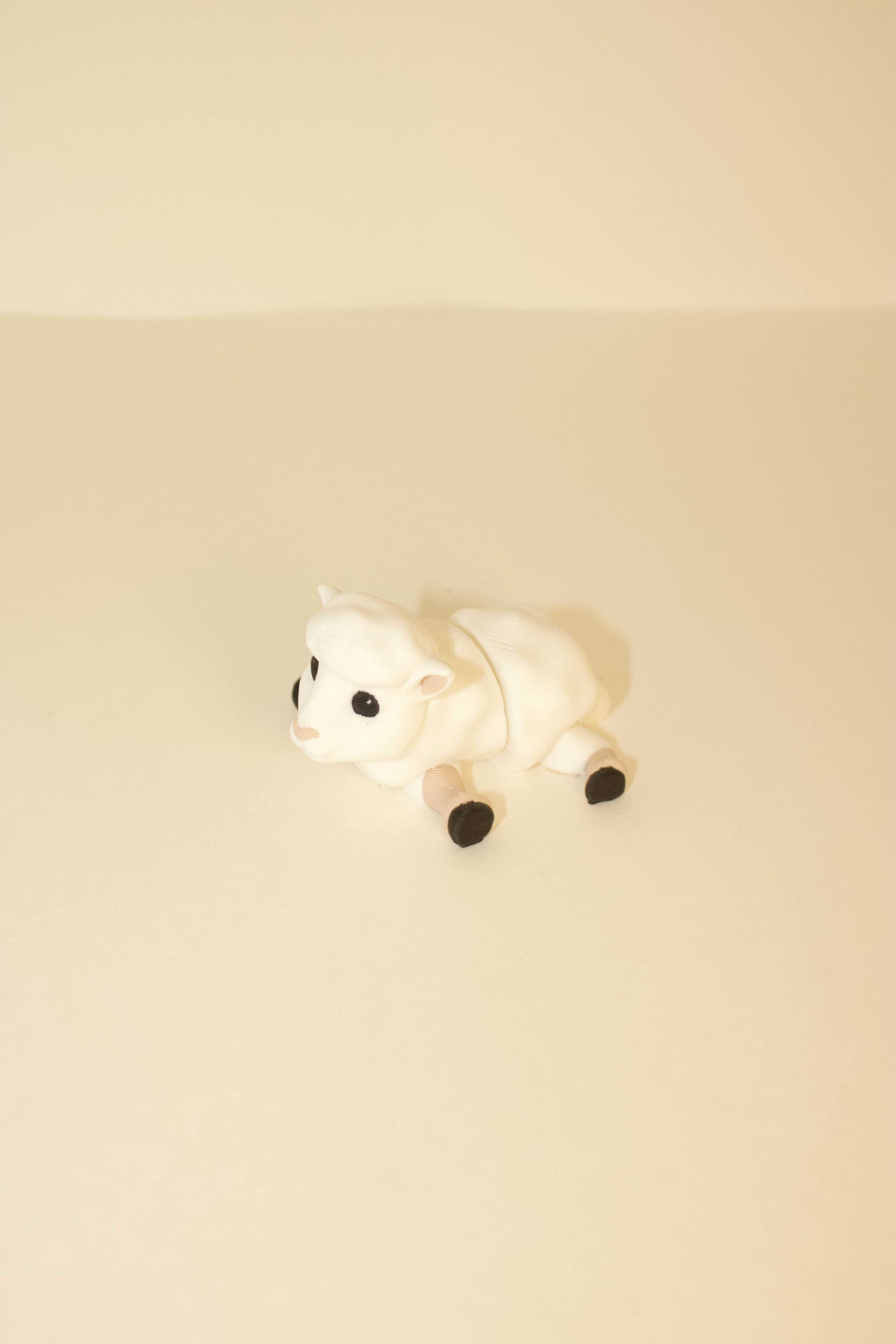 Shy Sheep – Articulated Fidget Toy | Flexi 3D Printed Animal