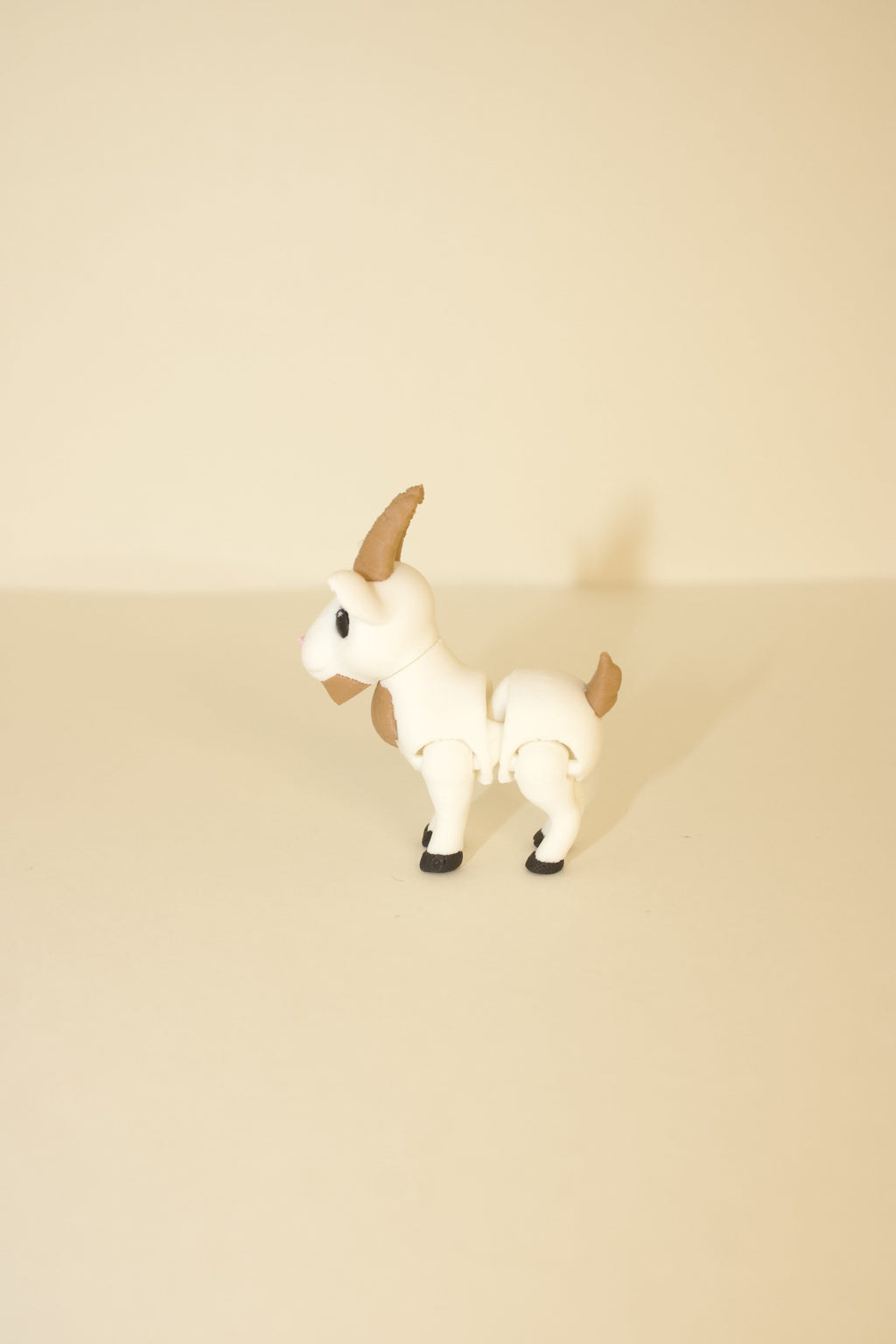 Giddy Goat – Articulated 3D Printed Flexi Fidget Toy | Cute Miniature Goat Figure with Moving Joints | Great Desk Toy or Gift!